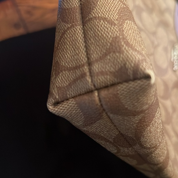 Coach File Crossbody in Signature Canvas - Picture 5 of 6